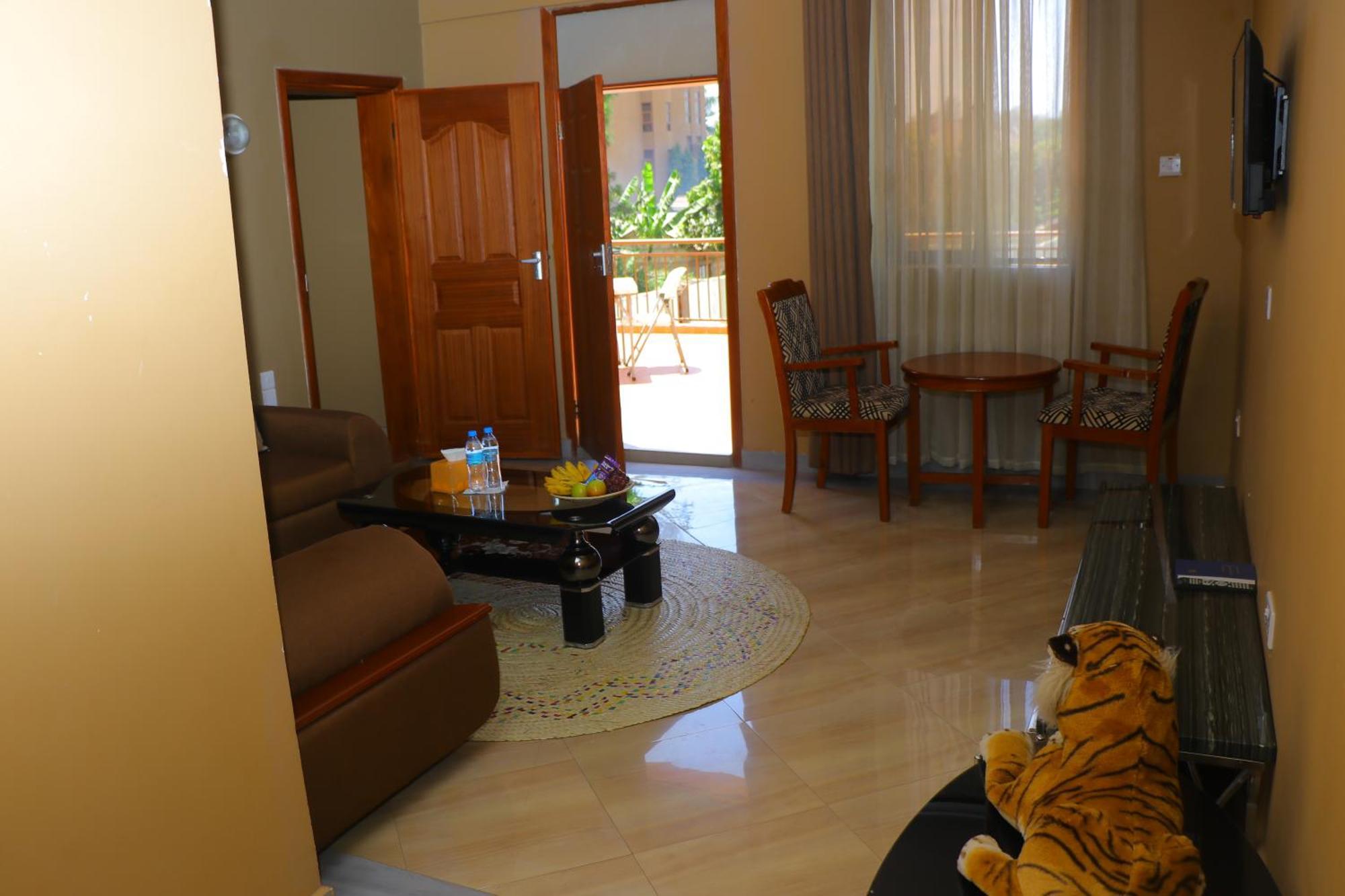 Lush Garden Hotel Arusha Bagian luar foto