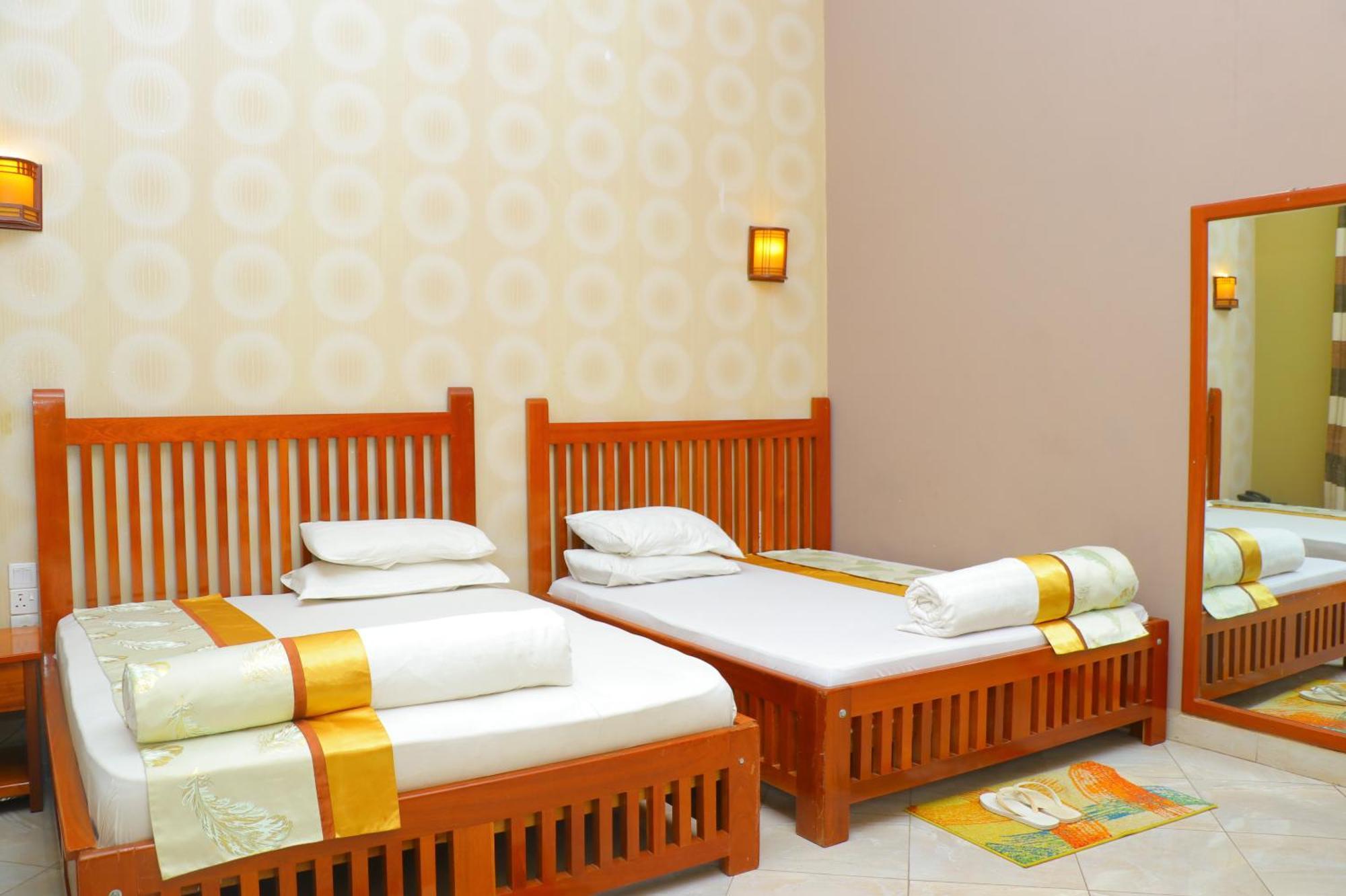 Lush Garden Hotel Arusha Bagian luar foto