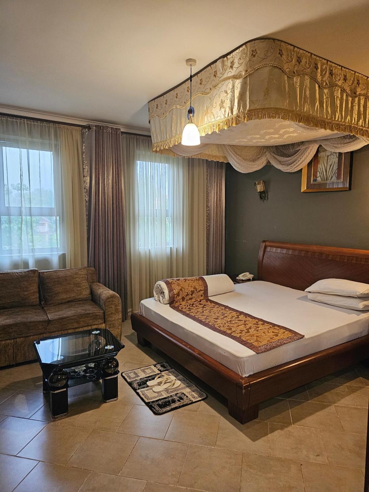 Lush Garden Hotel Arusha Bagian luar foto