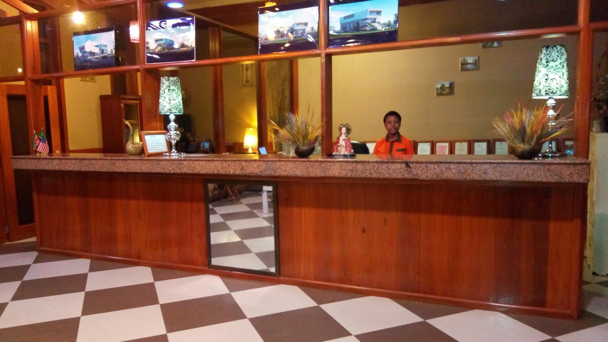 Lush Garden Hotel Arusha Bagian luar foto